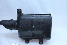 Load image into Gallery viewer, AIR CLEANER BOX Toyota Tundra 2003 03 2004 04 - 1126115