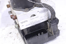 Load image into Gallery viewer, ABS PUMP Tundra 2001 01 2002 02 2003 03 - 1126120