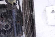 Load image into Gallery viewer, POWER STEERING PUMP Toyota Tundra Sequoia 00 01 02 - 07 - 1126124