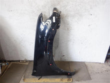 Load image into Gallery viewer, FRONT FENDER Toyota Tundra 00 01 02 03 04 05 06 Right - 1126178