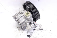Load image into Gallery viewer, POWER STEERING PUMP Gl320 Gl350 Gl450 Gl550 ML320 ML350 ML450 06-12 - 1127822