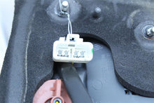 Load image into Gallery viewer, OUTER TAIL LIGHT LAMP Hyundai Sonata 2009 09 2010 10 Left - 1129367