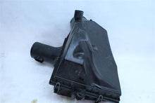 Load image into Gallery viewer, AIR CLEANER BOX BMW 650i 2006 06 2007 07 - 1129423
