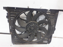 Load image into Gallery viewer, RADIATOR FAN ASSEMBLY 550i 550i Gt 650i 750 HYBRID 750i 750il 09-15 - 1131773