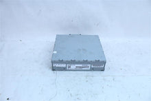 Load image into Gallery viewer, RADIO RECEIVER A4 A5 A6 Q3 Q5 Q7 RS5 S5 S6 Touareg 2009-2017 - 1132185