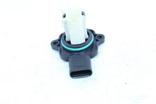 Load image into Gallery viewer, Mass Air Flow Sensor Meter MAF 135i 335i 528i 535i 535i Gt 640I 10-17 - 1134125