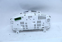 Load image into Gallery viewer, SPEEDOMETER CLUSTER Land Rover LR3 2005 05 2006 06 - 1135929