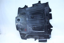 Load image into Gallery viewer, PLASTIC ENGINE COVER Jaguar Vanden Pl XJ XJL 2013 13 - 1137331