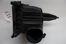Load image into Gallery viewer, AIR CLEANER BOX Range Rover 2010 10 2011 11 2012 12 Right - 1137690