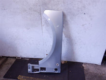 Load image into Gallery viewer, FRONT FENDER Land Rover Range Rover 06 07 08 09 10 11 12 Left - 1137727