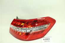 Load image into Gallery viewer, OUTER TAIL LIGHT LAMP E300 E350 E400 E550 E63 10 11 12 13 Right - 1139211