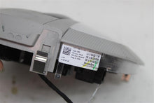 Load image into Gallery viewer, Console Gl320 Gl350 Gl450 Gl550 ML320 07-12 - 1141638