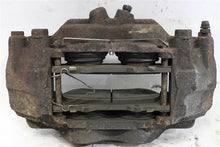 Load image into Gallery viewer, FRONT BRAKE CALIPER Toyota Tacoma 2005-2019 4X4 Right - 1142693