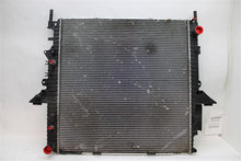Load image into Gallery viewer, RADIATOR Land Rover LR3 2005 05 2006 06 2007 07 2008 08 2009 09 - 1142896