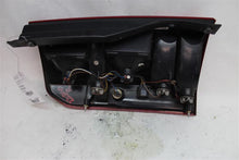 Load image into Gallery viewer, TAIL LIGHT LAMP ASSEMBLY Land Rover LR3 05 06 07 08 09 Right - 1142941