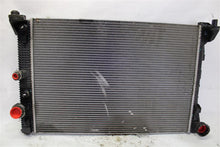 Load image into Gallery viewer, RADIATOR C230 C250 C300 C350 C63 E350 E550 E63 GLK350 SLK250 08-15 AT - 1143257