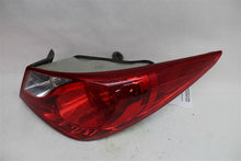 Load image into Gallery viewer, OUTER TAIL LIGHT LAMP Hyundai Sonata 11 12 13 14 Right - 1143944