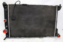 Load image into Gallery viewer, RADIATOR E250 Van C230 C250 C300 C350 C63 E250D E300 E350 E400 08-16 AT - 1145473