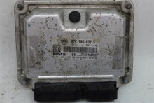 Load image into Gallery viewer, ECU ECM COMPUTER Volkswagen Jetta Rabbit 2006 06 2007 07 Auto - 1146511