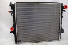 Load image into Gallery viewer, RADIATOR Jaguar Vanden Pl XF XFR XJ XJL XJR 10 11 12 13 - 1146559