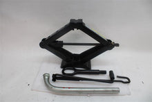 Load image into Gallery viewer, JACK AND TOOLS Volkswagen Jetta GLI 2013 13 - 1148651