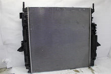 Load image into Gallery viewer, RADIATOR LR4 Range Rover Sport 10 11 12 13 14 15 16 - 1149081