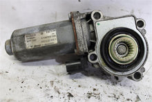 Load image into Gallery viewer, TRANSFER CASE ACTUATOR MOTOR LR3 LR4 Range Rover Range Rover Sport 05-15 - 1149979