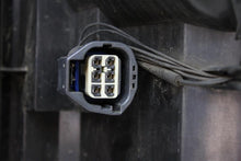 Load image into Gallery viewer, TAIL LIGHT LAMP ASSEMBLY Land Rover LR4 10 11 12 13 Left - 1150028
