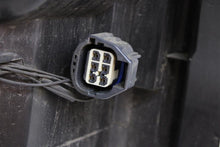 Load image into Gallery viewer, TAIL LIGHT LAMP ASSEMBLY Land Rover LR4 10 11 12 13 Right - 1150037