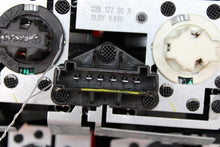 Load image into Gallery viewer, TAIL LIGHT LAMP ASSEMBLY ML320 ML350 ML450 ML550 ML63 09-11 UPPER Right - 1150595