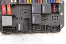 Load image into Gallery viewer, FUSE BOX Land Rover Range Rover 2007 07 2008 08 2009 09 - 1151566
