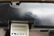 Load image into Gallery viewer, Console Toyota Sienna 2011 11 2012 12 2013 13 - 1152520