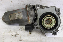 Load image into Gallery viewer, TRANSFER CASE ACTUATOR MOTOR LR3 LR4 Range Rover Range Rover Sport 05-15 - 1152552