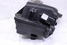 Load image into Gallery viewer, AIR CLEANER BOX Gl350 Gl450 Gl550 GL63 AMG 2013 13 2014 14 Right - 1153455