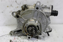 Load image into Gallery viewer, VACUUM PUMP CL550 CL600 CL63 CL65 G55 G550 G63 Gl350 Gl450 Gl550 11-20 - 1153459