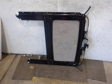 Load image into Gallery viewer, SUNROOF ASSEMBLY Volvo S60 V70 S80 99 00 01 02 - 06 07 - 1154313