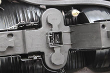 Load image into Gallery viewer, TAIL LIGHT LAMP ASSEMBLY Volvo S60 01 02 03 04 Left - 1154323