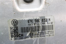 Load image into Gallery viewer, ECU ECM COMPUTER Volkswagen Jetta 2006 06 2.5L Auto - 1154915