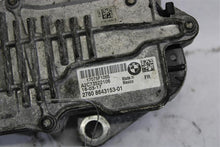 Load image into Gallery viewer, TRANSFER CASE ACTUATOR MOTOR 228I 320i 328D 328i 328I GT 335i 335i 10-17 - 1155088