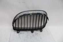 Load image into Gallery viewer, GRILLE 530i 525i 2004 04 2005 05 2006 06 2007 07 Upper Right - 1156091
