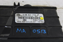 Load image into Gallery viewer, TRANSMISSION COMPUTER Jetta Beetle Golf 1999 99 00 01 - 1157682