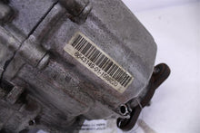 Load image into Gallery viewer, TRANSFER CASE BMW 535i 535i Gt 550i 550i Gt 650i 2012 12 - 1160696