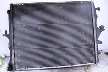 Load image into Gallery viewer, RADIATOR Audi Q7 2007 07 2008 08 2009 09 2010 10 - 1161646
