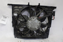 Load image into Gallery viewer, RADIATOR FAN ASSEMBLY 550i 550i Gt 650i 750 HYBRID 750i 750il 09-15 - 1164598