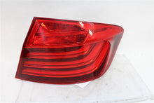 Load image into Gallery viewer, OUTER TAIL LIGHT LAMP 528i 535i 550i Active 5 M5 14 15 16 Right - 1165582