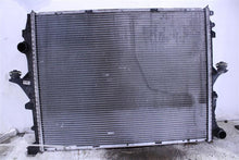 Load image into Gallery viewer, RADIATOR Cayenne 2003 03 2004 04 2005 05 2006 06 2007 07 2008 08 09 10 - 1169244