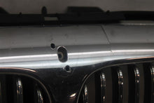 Load image into Gallery viewer, GRILLE Jaguar X Type 2004 04 2005 05 2006 06 2007 07 2008 08 - 1170372