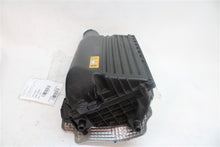 Load image into Gallery viewer, AIR CLEANER BOX C250 C300 C350 C43 C63 E300 E350 E400 E550 15-20 - 1172581