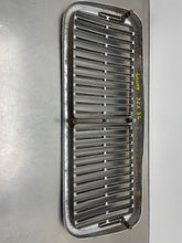 Load image into Gallery viewer, Grille Jaguar XJ6 1979 - NW98456
