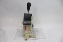 Load image into Gallery viewer, Floor Shifter Kia Sorento 2013 13 - 1263631